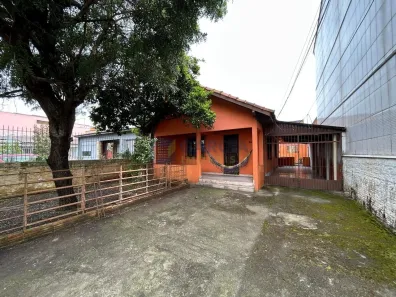 Casa com 2 Quartos à venda, 168m² no Sarandi, Porto Alegre
