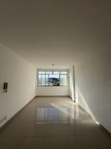 Kitnet à venda, 39m² no Centro, Juiz de Fora