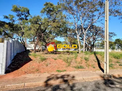 Lote/Terreno à venda, 360m² no Jardim Inconfidência, Uberlândia