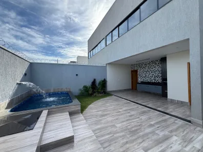 Casa com 3 Quartos à venda, 220m² no Plano Diretor Sul, Palmas