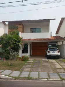 Casa de Condomínio com 3 Quartos à venda, 178m² no Parque 10 de Novembro, Manaus