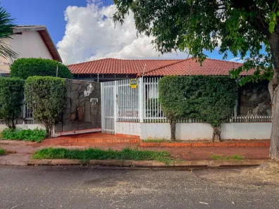 Casa com 6 Quartos à venda, 361m² no Vila Célia, Campo Grande