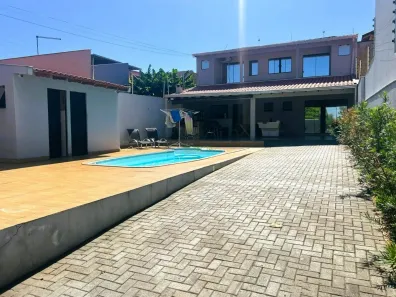 Casa com 3 Quartos à venda, 136m² no Jardim Planalto, Londrina
