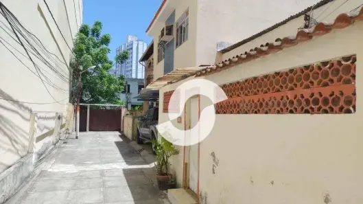Casa com 5 Quartos à venda, 450m² no Santa Rosa, Niterói
