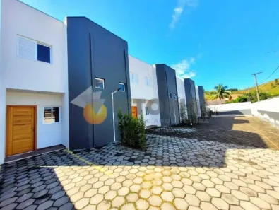 Sobrado com 2 Quartos para alugar, 125m² no Rio do Ouro, Caraguatatuba