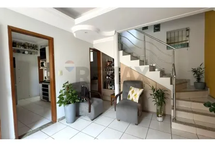 Casa com 4 Quartos à venda, 138m² no Novo Progresso, Contagem
