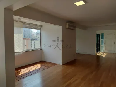 Apartamento com 3 Quartos à venda, 212m² no Vila Morumbi, São Paulo