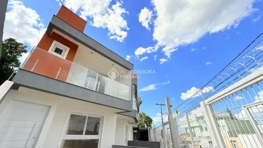 Casa com 3 Quartos para alugar, 116m² no Vila Jardim, Porto Alegre
