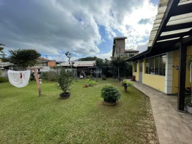 Casa com 5 Quartos para alugar, 350m² no Barra da Lagoa, Florianópolis