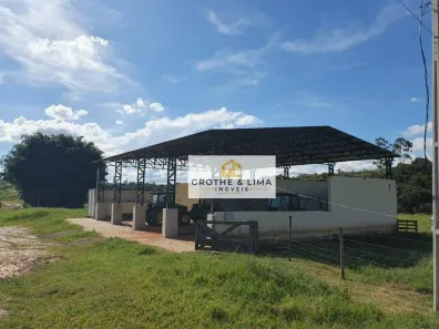 Fazenda/Sítio com 4 Quartos à venda, 140m² no , Cássia dos Coqueiros