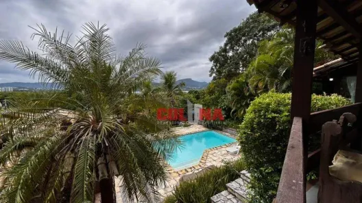 Casa com 4 Quartos à venda, 430m² no Itaipu, Niterói
