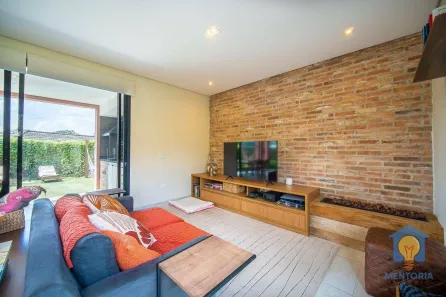 Casa de Condomínio com 3 Quartos à venda, 230m² no Jardim Caiapiá, Cotia