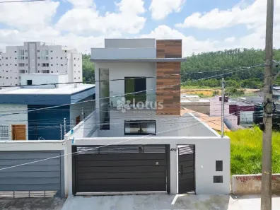 Casa com 3 Quartos à venda, 163m² no Portais (Polvilho), Cajamar