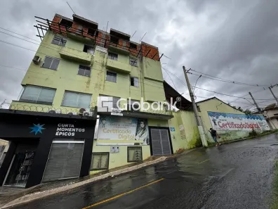 Prédio Comercial à venda, 436m² no Centro, Montes Claros