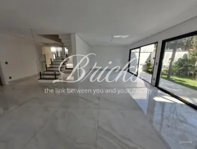 Casa de Condomínio com 4 Quartos à venda, 260m² no Jardim Petrópolis, São Paulo
