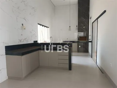 Casa com 3 Quartos à venda, 160m² no Novo Mundo, Uberlândia
