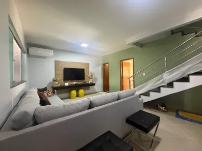 Sobrado com 3 Quartos à venda, 173m² no Parque Amazônia, Goiânia