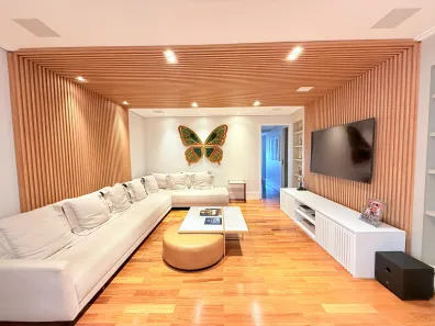 Apartamento com 3 Quartos para alugar, 202m² no Vila Regente Feijó, São Paulo