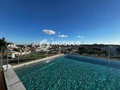 Apartamento com 3 Quartos para alugar, 95m² no Osvaldo Rezende, Uberlândia