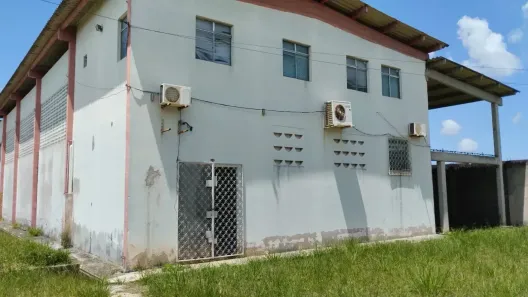 Galpão/Depósito/Armazém com 5 Quartos para venda ou aluguel, 540m² no PoloPlast, Camaçari