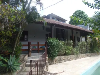 Casa com 6 Quartos à venda, 390m² no Centro, Nova Iguaçu