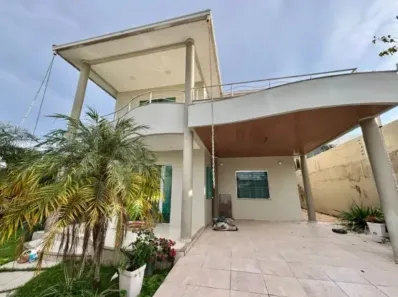 Casa de Condomínio com 4 Quartos para alugar, 300m² no Tarumã, Manaus