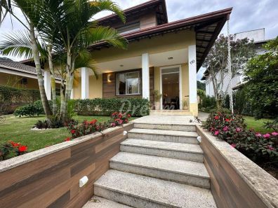 Casa de Condomínio com 4 Quartos à venda, 220m² no Vargem Grande, Teresópolis