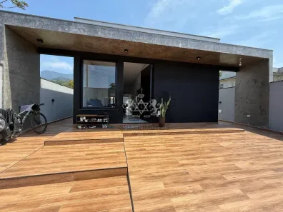 Casa com 2 Quartos à venda, 125m² no Massaguaçu, Caraguatatuba