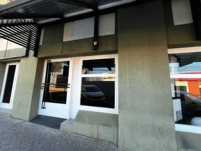 Sala Comercial para alugar, 153m² no Centro, Marília