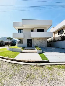 Casa de Condomínio com 4 Quartos à venda, 270m² no Lagoinha, Ubatuba