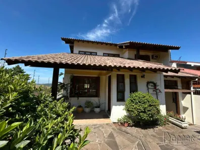 Casa com 3 Quartos à venda, 247m² no Petrópolis, Novo Hamburgo