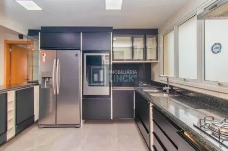 Apartamento com 3 Quartos para alugar, 142m² no Jardim Europa, Porto Alegre