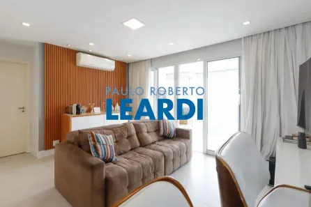 Apartamento com 2 Quartos à venda, 69m² no Vila Anastácio, São Paulo