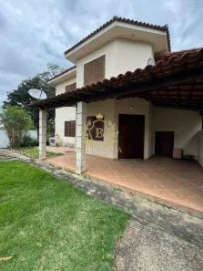 Casa com 3 Quartos para alugar, 90m² no Centro, Araruama