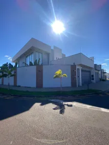 Sobrado com 3 Quartos à venda, 310m² no Jardim Botânico, Franca