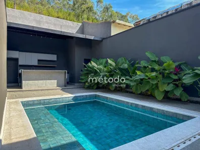 Casa com 3 Quartos à venda, 223m² no Centro, Guararema