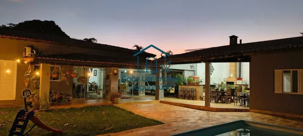 Fazenda/Sítio com 4 Quartos à venda, 293m² no Núcleo Urbano Parque Ana Helena, Jaguariúna