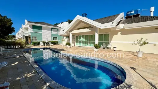 Apartamento com 2 Quartos para alugar, 110m² no Canasvieiras, Florianópolis