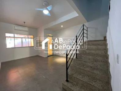 Casa com 2 Quartos à venda, 88m² no Jardim Sulacap, Rio de Janeiro