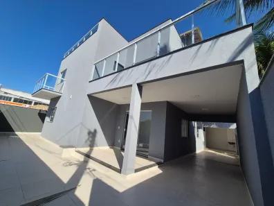 Casa com 4 Quartos à venda, 650m² no Santa Mônica, Guarapari