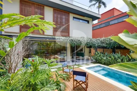 Casa com 3 Quartos à venda, 318m² no Granja Julieta, São Paulo