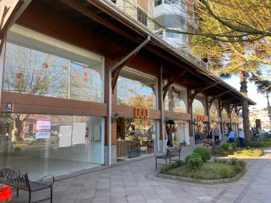 Ponto Comercial para alugar, 109m² no Centro, Canela