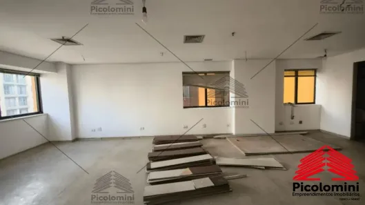 Sala Comercial à venda, 35m² no Liberdade, São Paulo