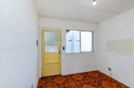 Apartamento com 2 Quartos para alugar, 40m² no Rubem Berta, Porto Alegre