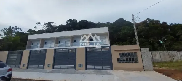 Sobrado com 2 Quartos à venda, 99m² no Capricórnio II, Caraguatatuba