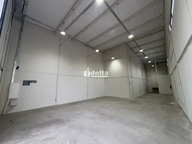 Ponto Comercial para alugar, 157m² no Jaraguá, Uberlândia