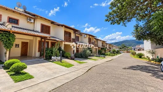 Casa de Condomínio com 3 Quartos à venda, 111m² no São Jorge, Novo Hamburgo