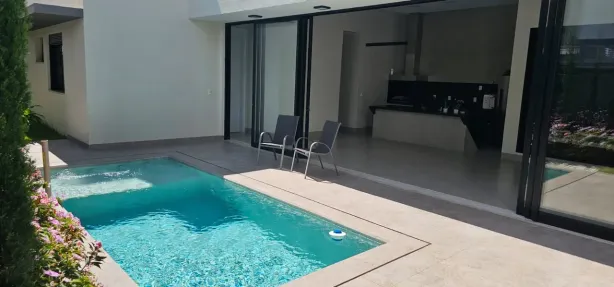 Casa de Condomínio com 3 Quartos à venda, 174m² no Shopping Park, Uberlândia