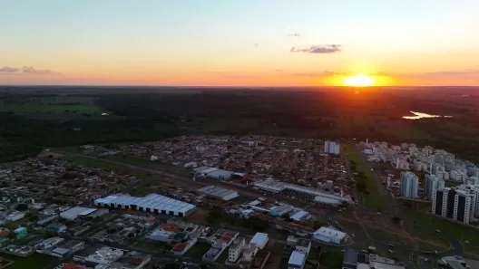 Galpão/Depósito/Armazém para alugar, 248m² no Shopping Park, Uberlândia