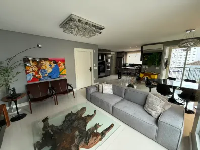 Apartamento com 4 Quartos para alugar, 161m² no Centro, Balneário Camboriú
